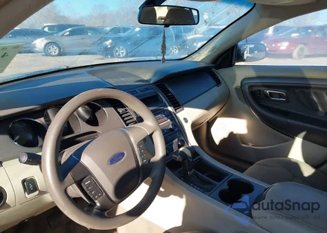 2010 Ford Taurus Se z USA, uszkodzony, nr VIN 1FAHP2DW3AG162308